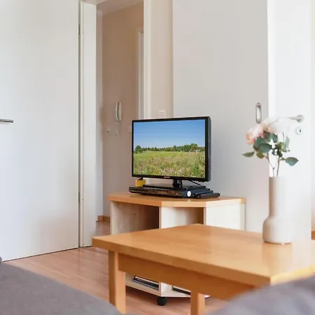 2-zimmer-ferienwohnung-in-sellin-auf-ruegen-direkt-an-der-seeparkpromenade